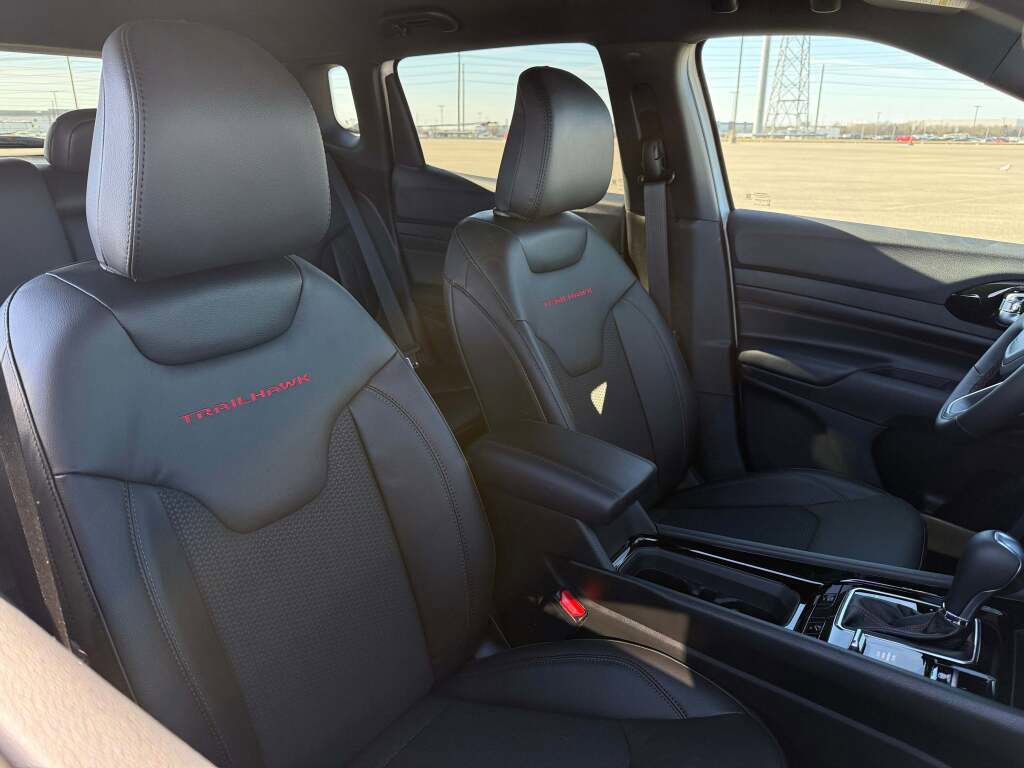 New 2026 Jeep Compass Trailhawk image 21