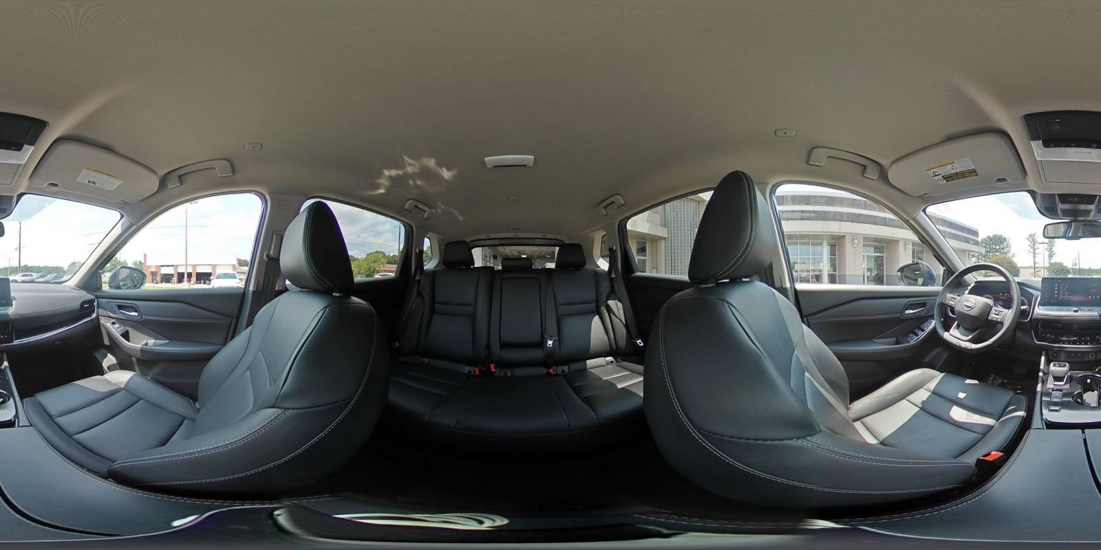 Used 2026 Nissan Rogue SL FWD image 44