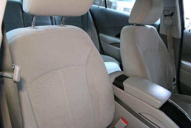Used 2011 Buick LaCrosse CX FWD image 10