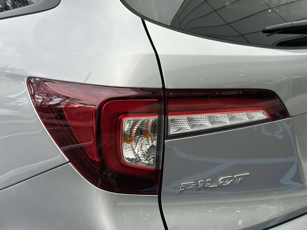 Used 2022 Honda Pilot Sport image 9