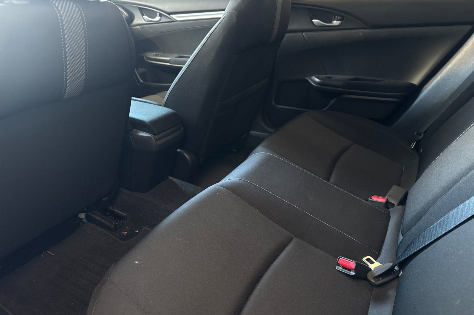 Used 2018 Honda Civic EX-T image 8