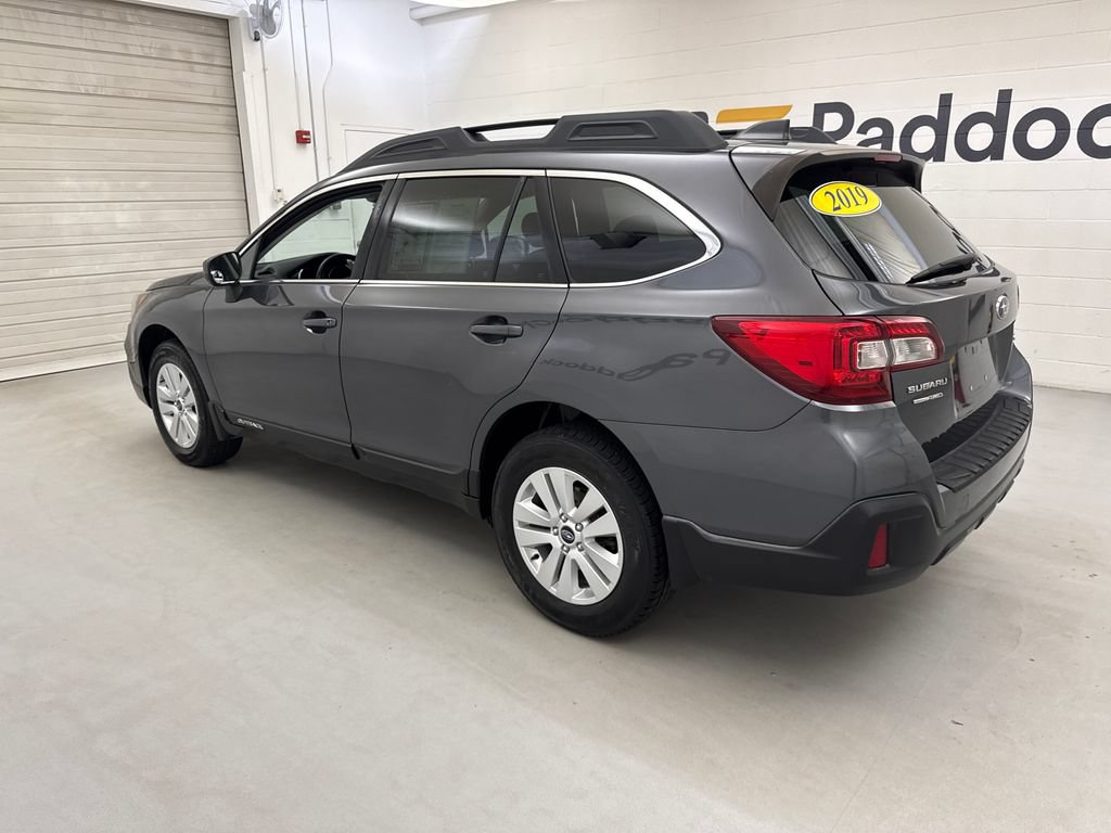 Used 2019 Subaru Outback 2.5i Premium AWD/4WD image 3