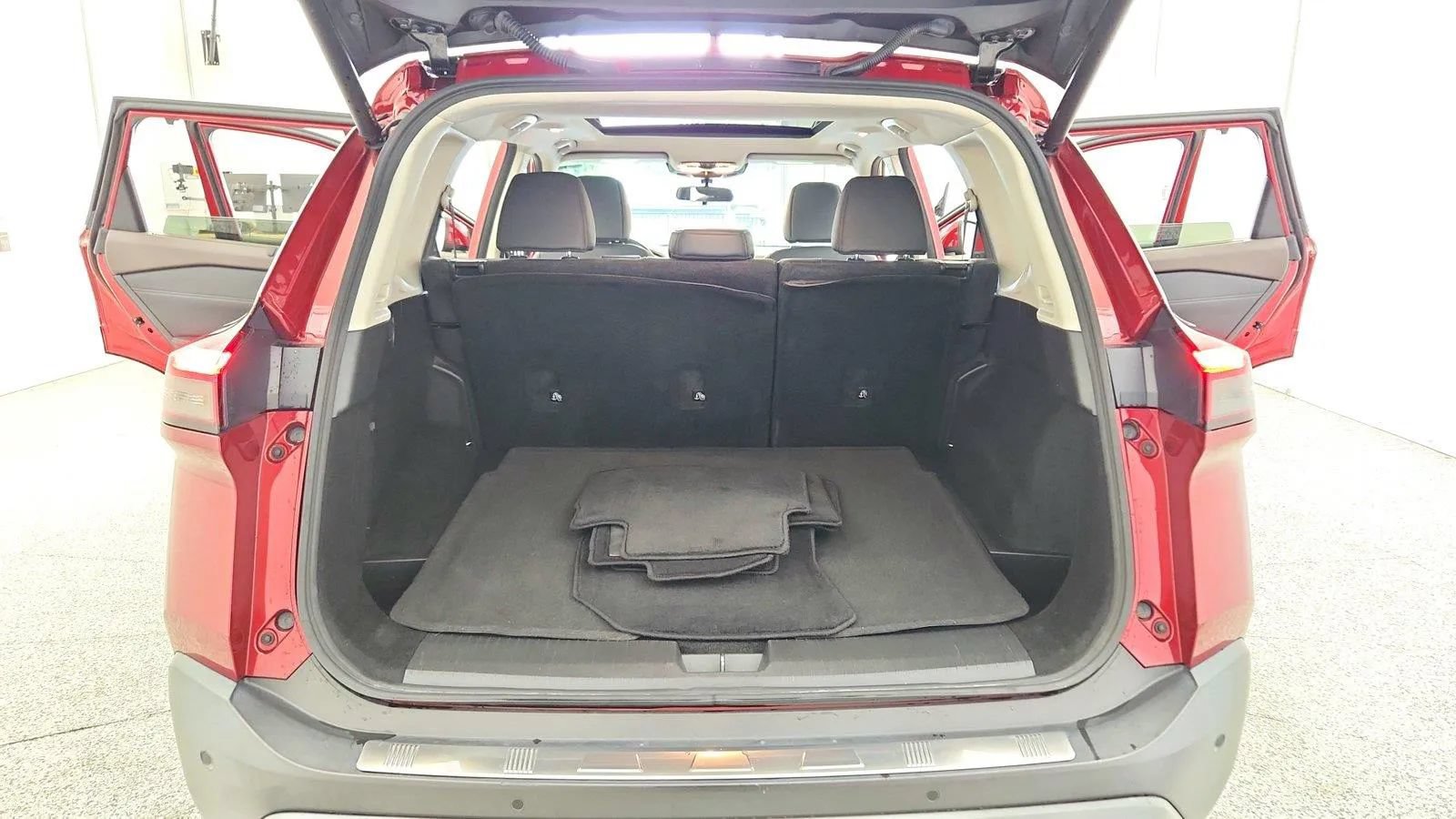 Used 2022 Nissan Rogue SV w/ SV Premium Package AWD/4WD image 39