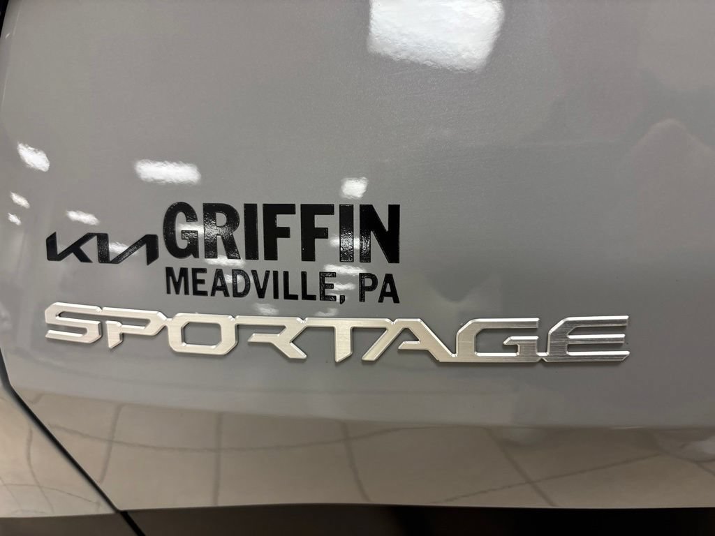 Used 2024 Kia Sportage X-Line w/ X-Line Premium Package AWD/4WD image 8