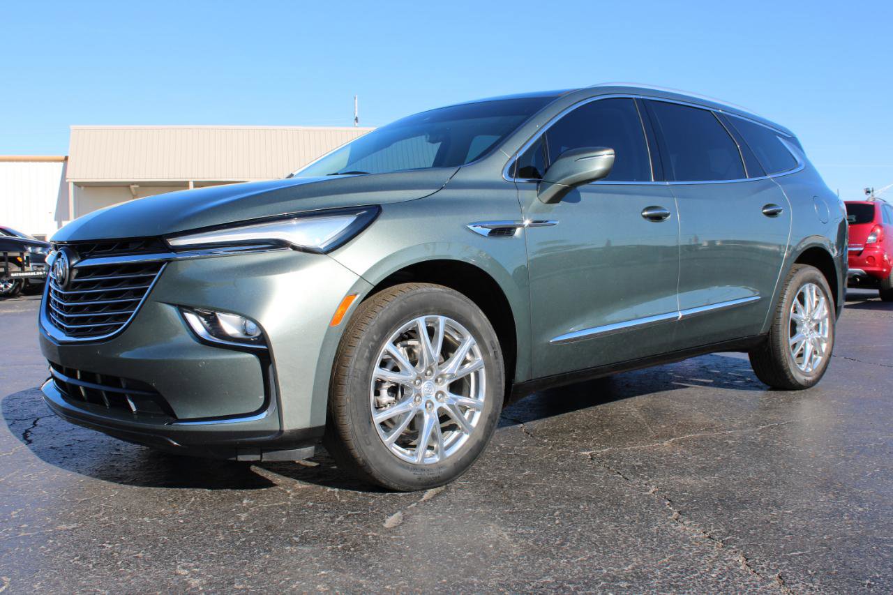 Used 2022 Buick Enclave Premium w/ Experience Buick Package FWD image 12