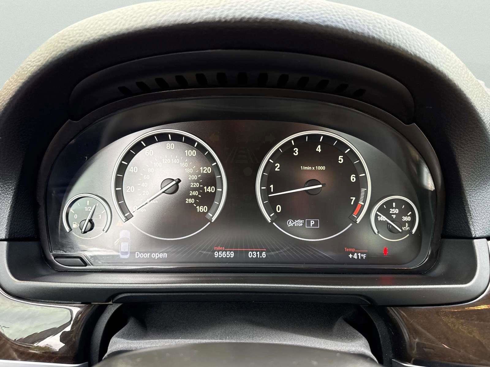 Used 2013 BMW 535i xDrive Sedan AWD/4WD image 33