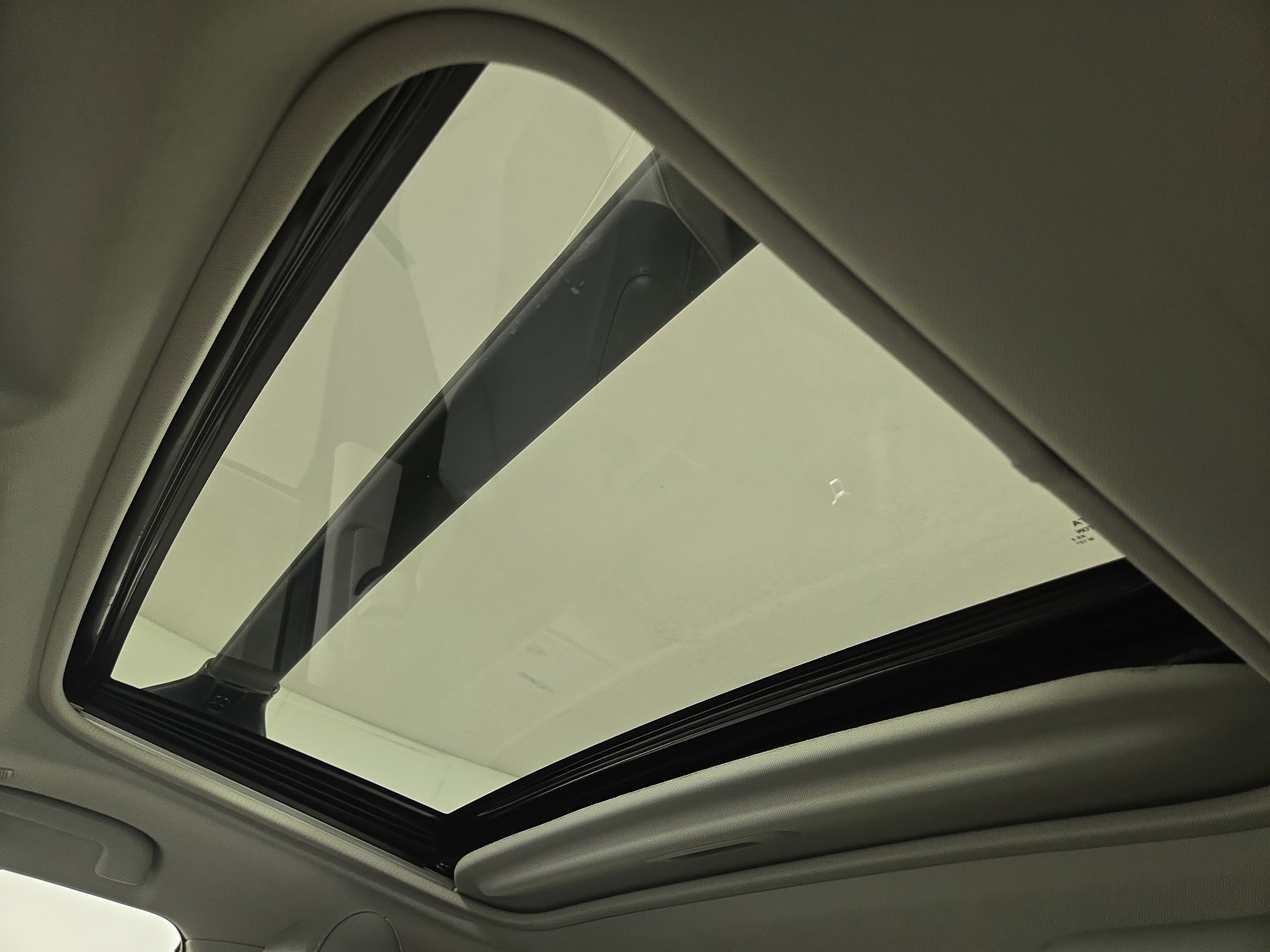 Used 2024 Toyota RAV4 XLE Premium image 21