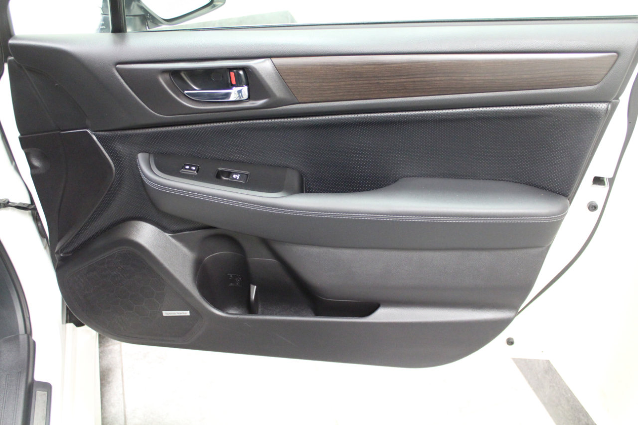 Used 2016 Subaru Legacy 2.5i Limited image 28