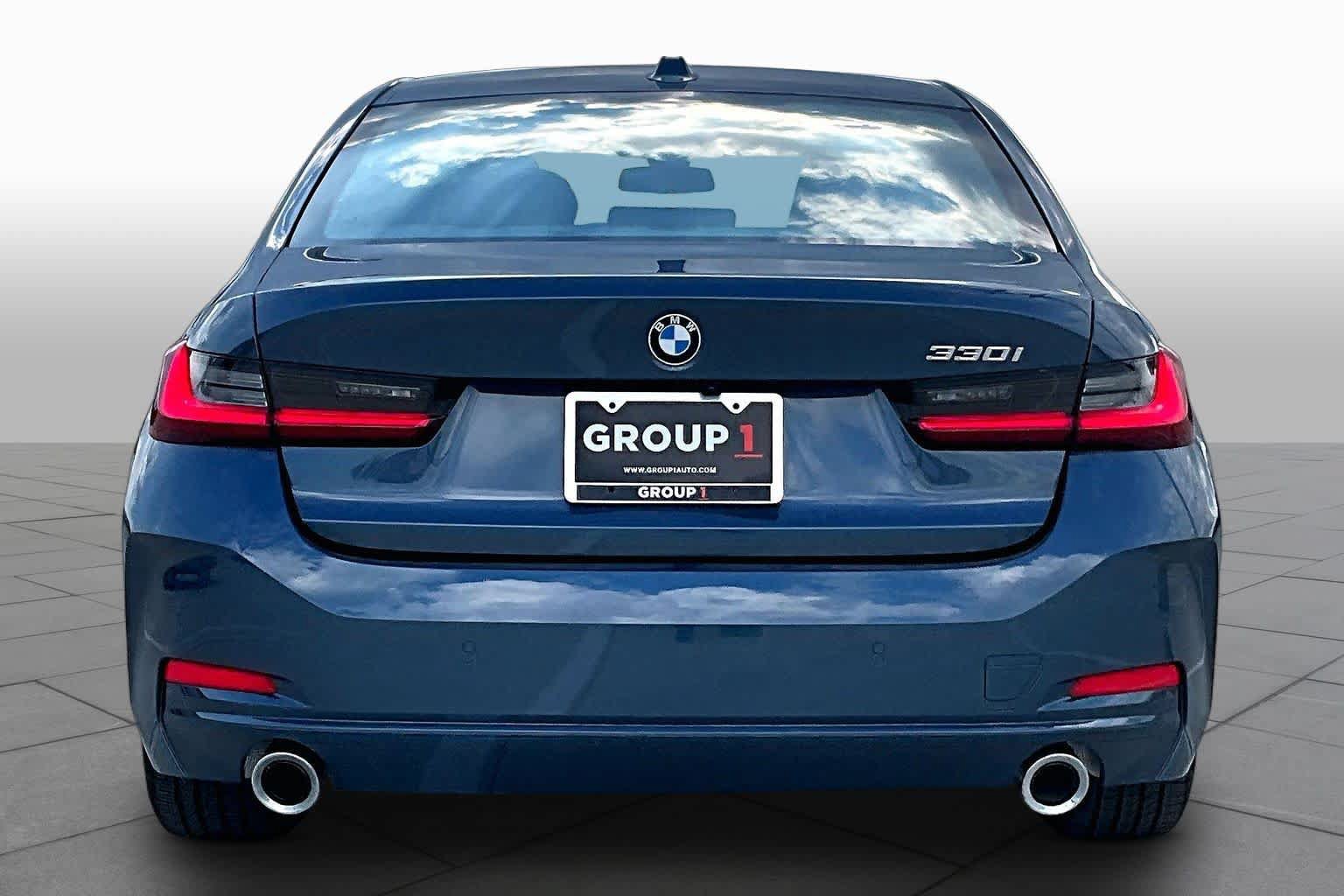 Used 2026 BMW 330i Sedan RWD image 4