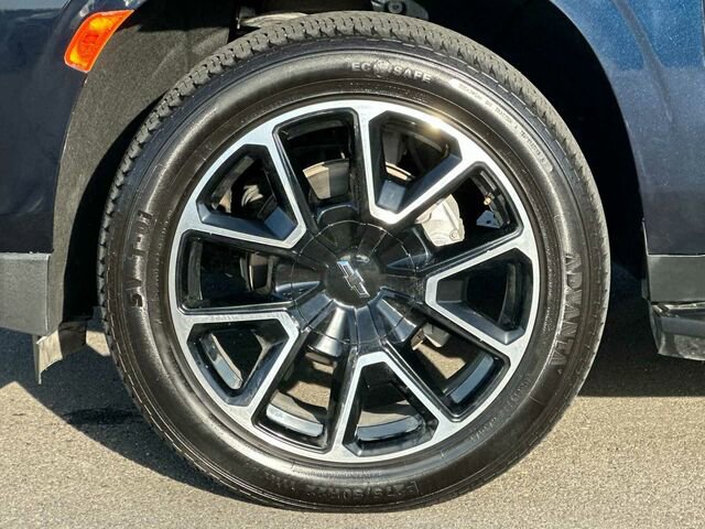 Used 2024 Chevrolet Suburban RST image 36
