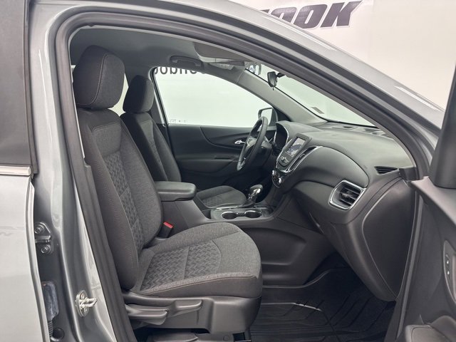 Used 2023 Chevrolet Equinox LT w/ Driver Convenience Package image 30