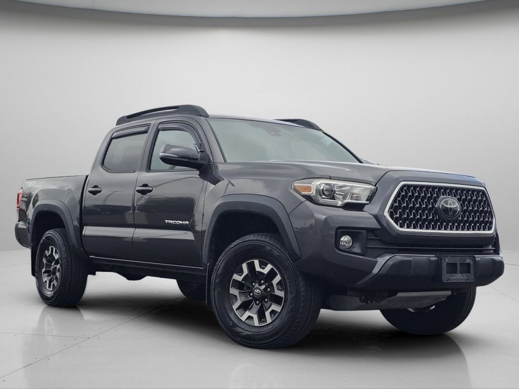Used 2018 Toyota Tacoma TRD Off-Road AWD/4WD image 2