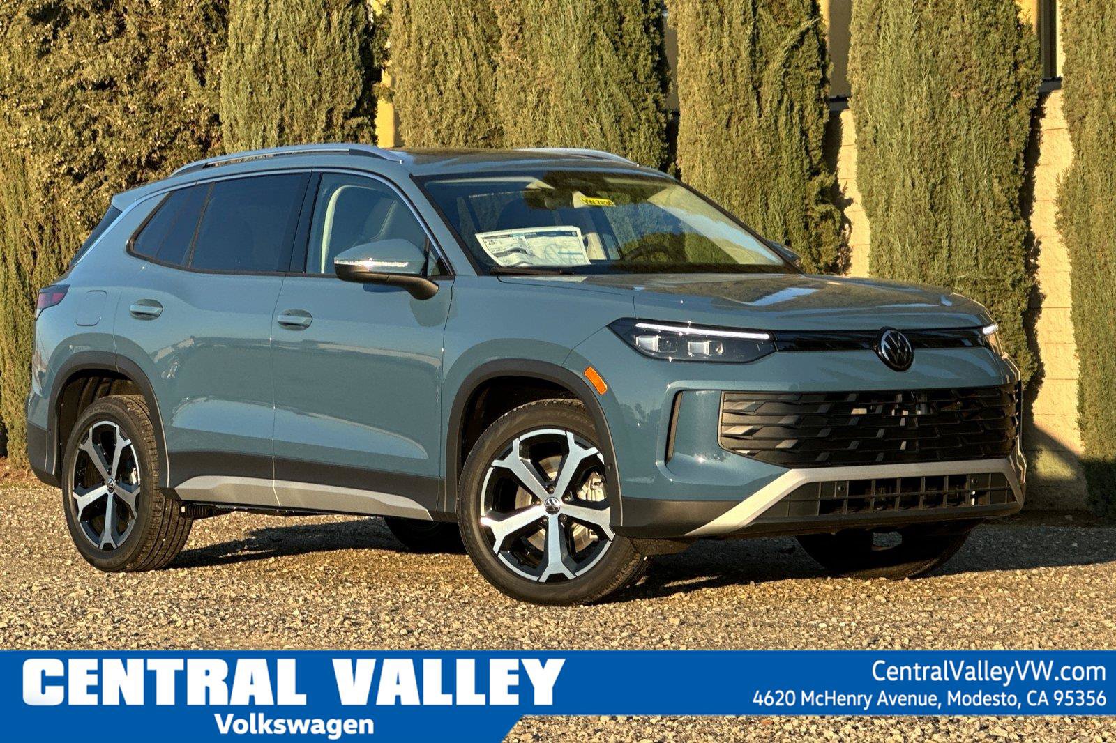 New 2026 Volkswagen Tiguan SE