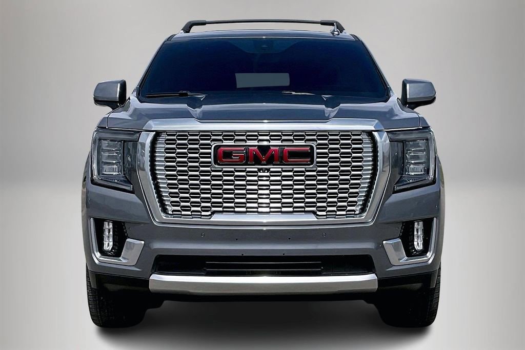 Used 2021 GMC Yukon Denali w/ Denali Ultimate Package image 3