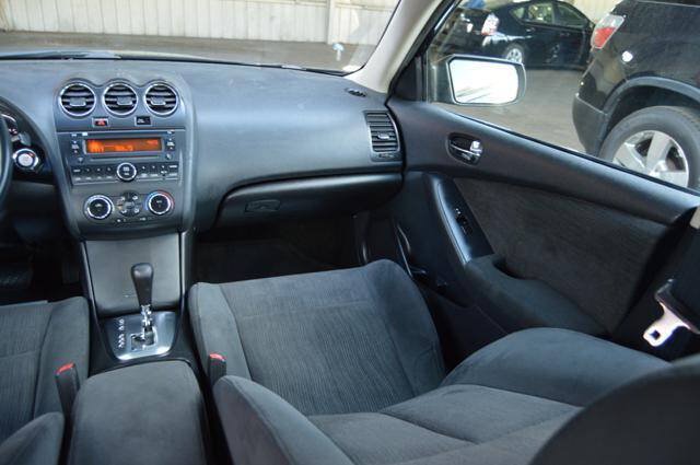 Used 2010 Nissan Altima 2.5 S FWD image 41