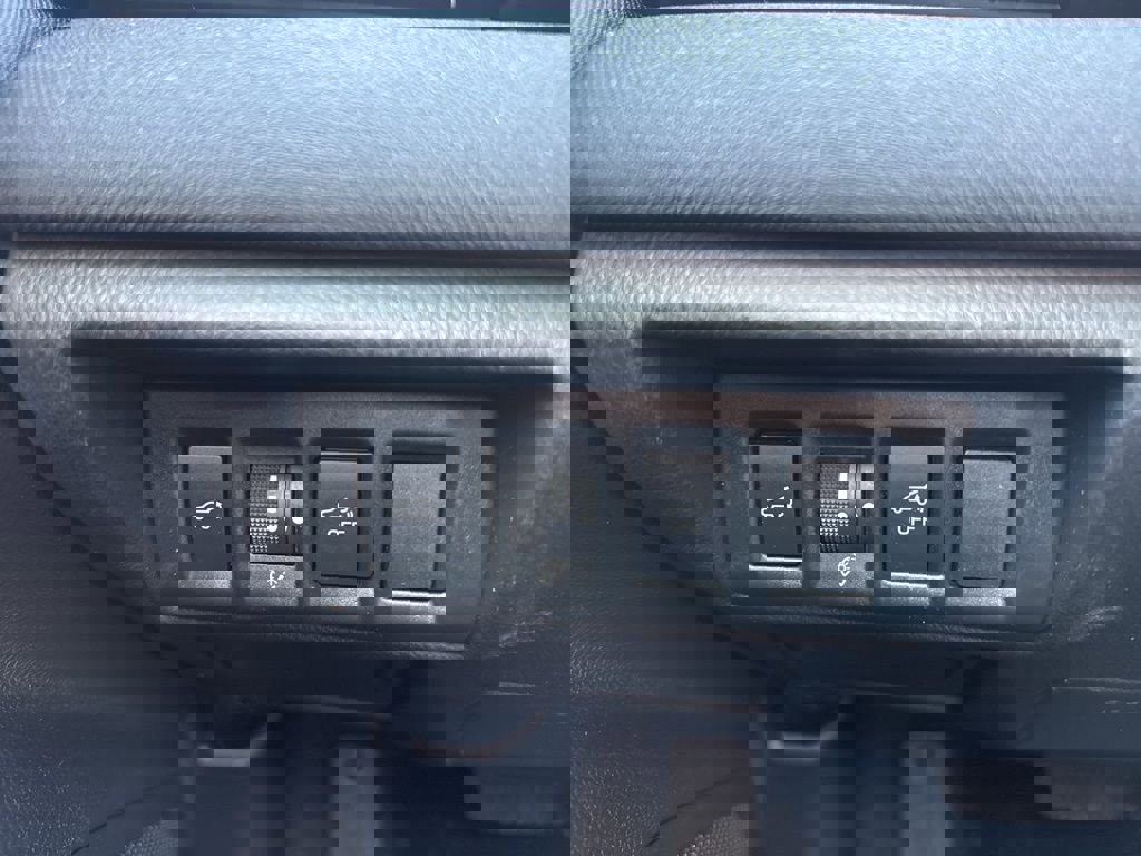 Used 2024 Subaru Outback Premium image 10