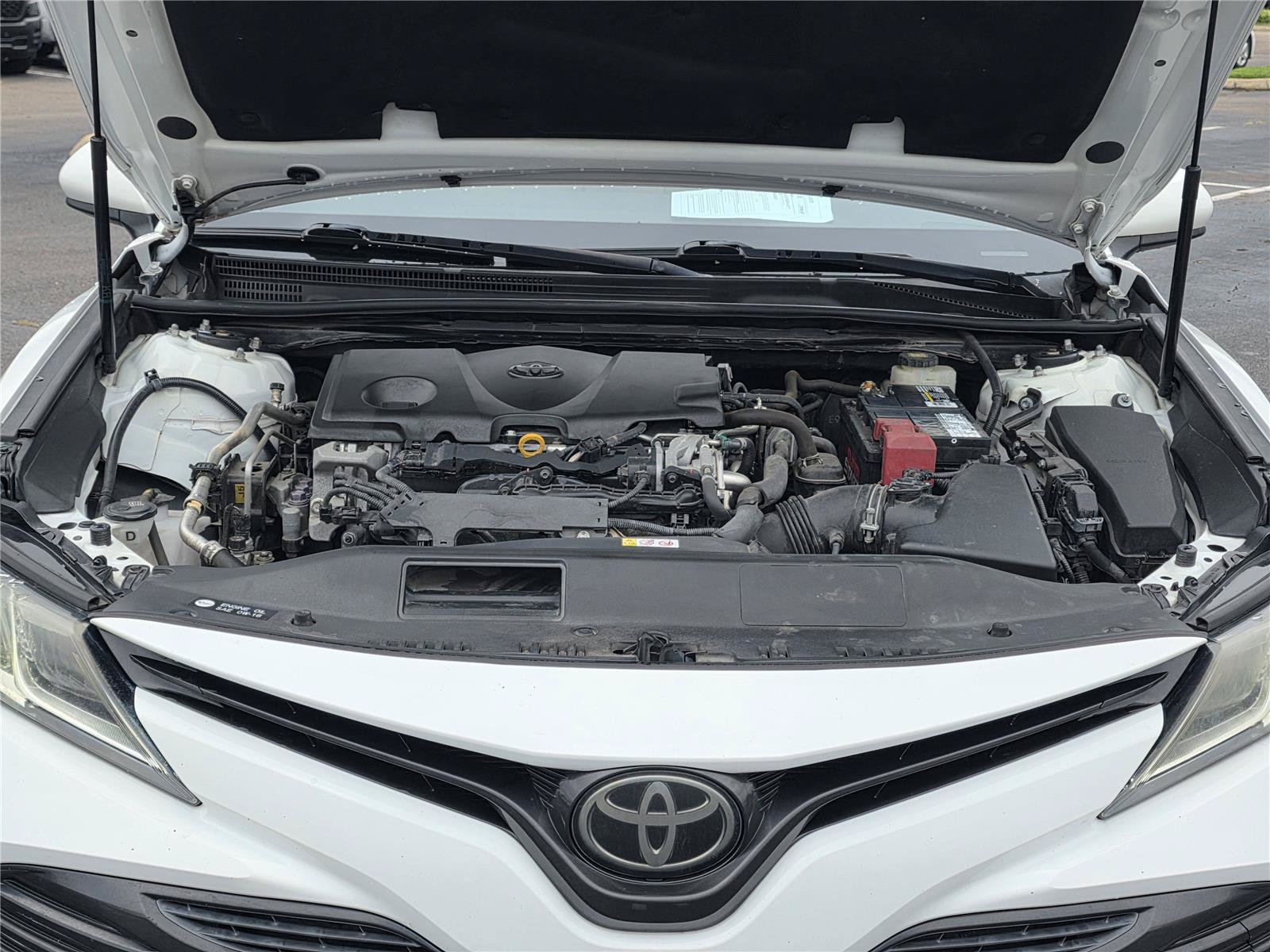 Used 2018 Toyota Camry LE FWD image 31