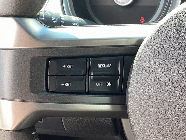 Used 2011 Ford Mustang Shelby GT500 w/ SVT Performance Pkg image 27