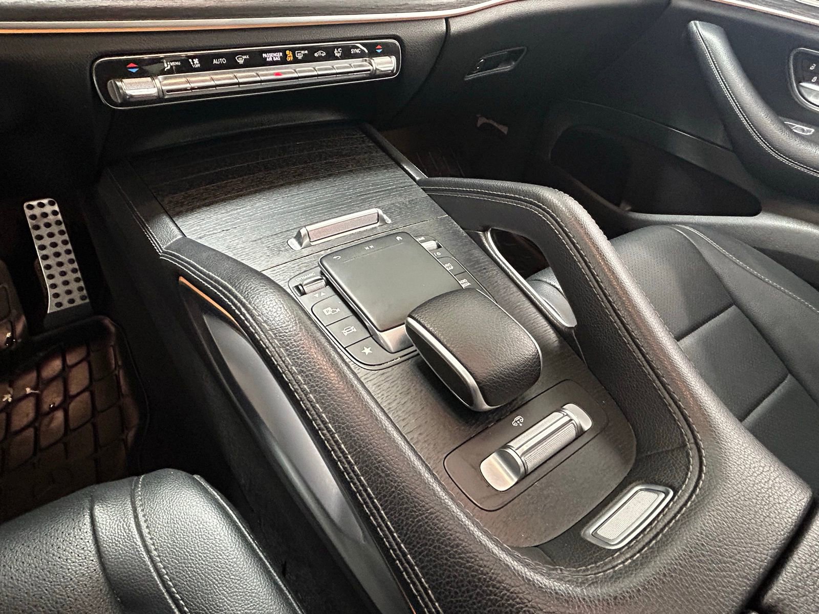 Used 2022 Mercedes-Benz GLS 450 4MATIC w/ AMG Line Exterior image 24