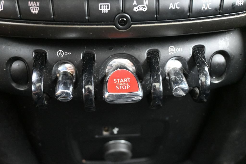 Used 2022 MINI Cooper Countryman FWD image 12