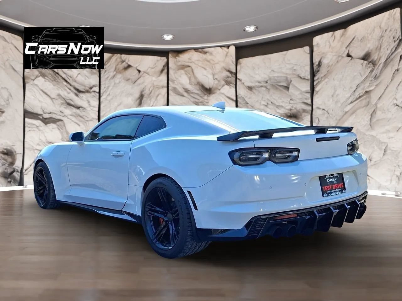 Used 2019 Chevrolet Camaro ZL1 RWD image 4