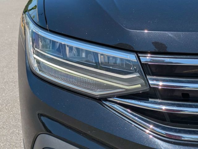 Used 2023 Volkswagen Tiguan SE FWD image 10
