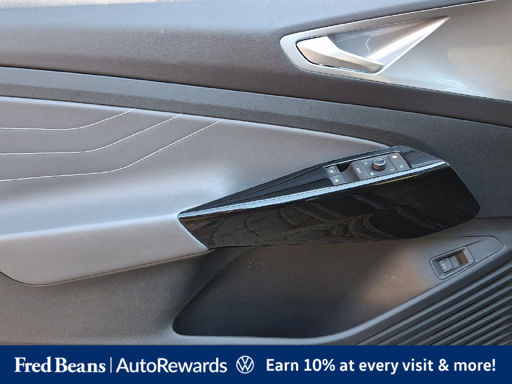 Certified 2023 Volkswagen ID.4 Pro S Plus AWD/4WD image 17