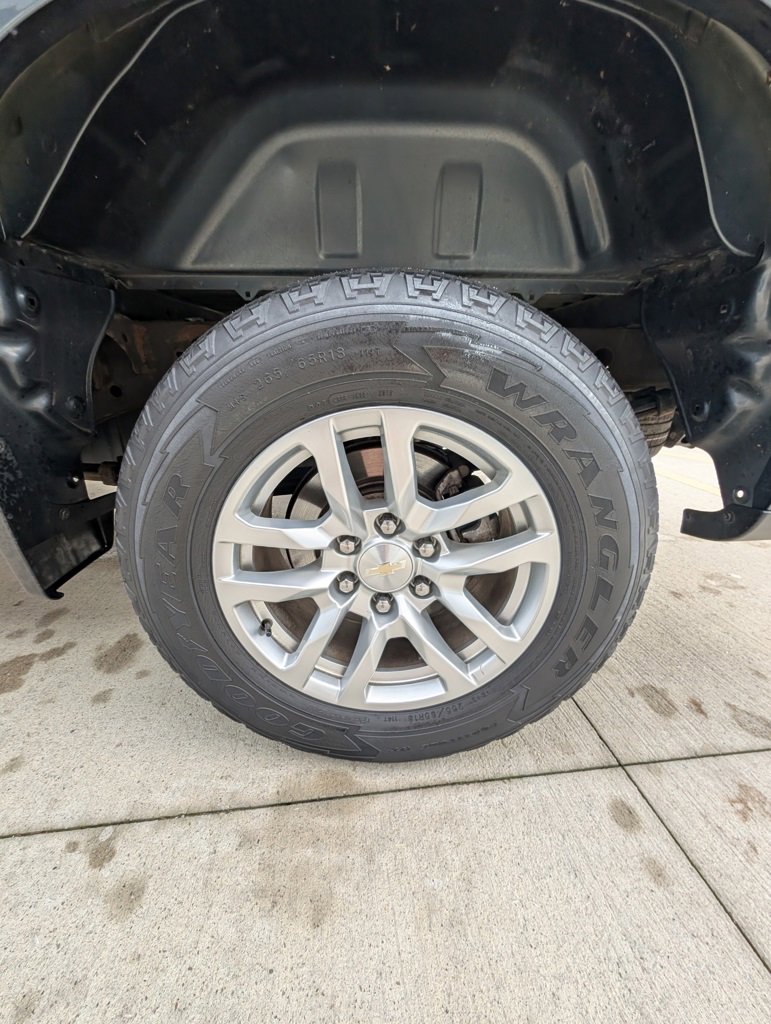 Used 2019 Chevrolet Silverado 1500 LT w/ All-Star Edition image 37