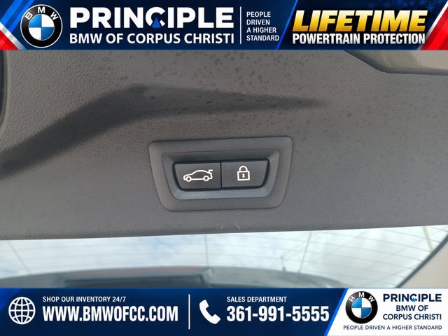 Used 2020 BMW X7 xDrive40i w/ Premium Package AWD/4WD image 11
