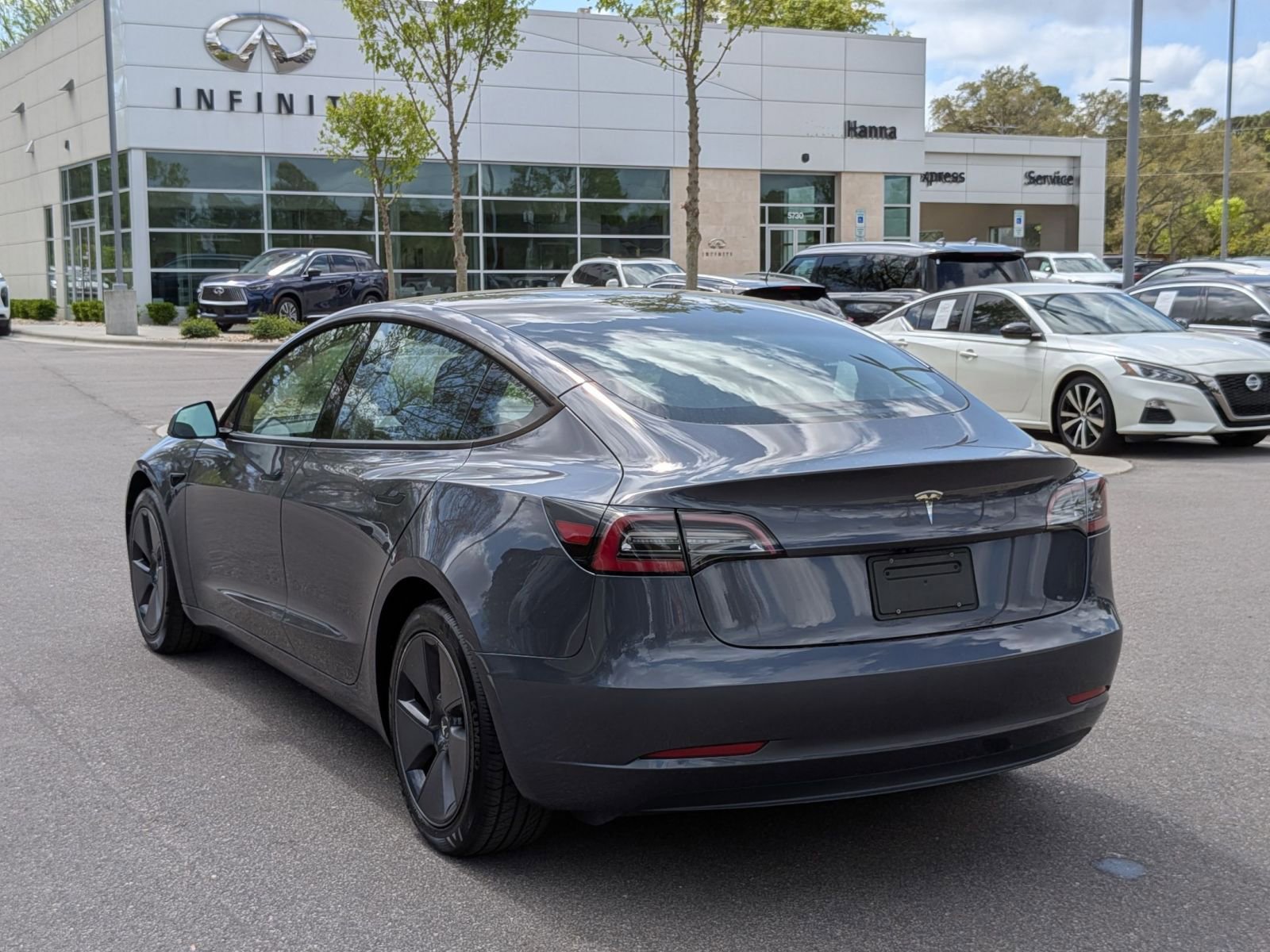 Used 2023 Tesla Model 3 Standard Range image 5