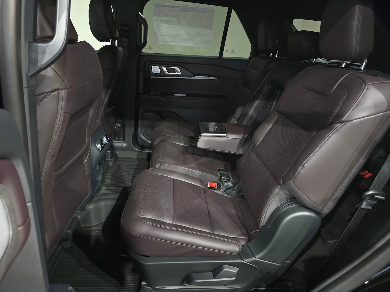 New 2026 Ford Explorer Platinum image 36