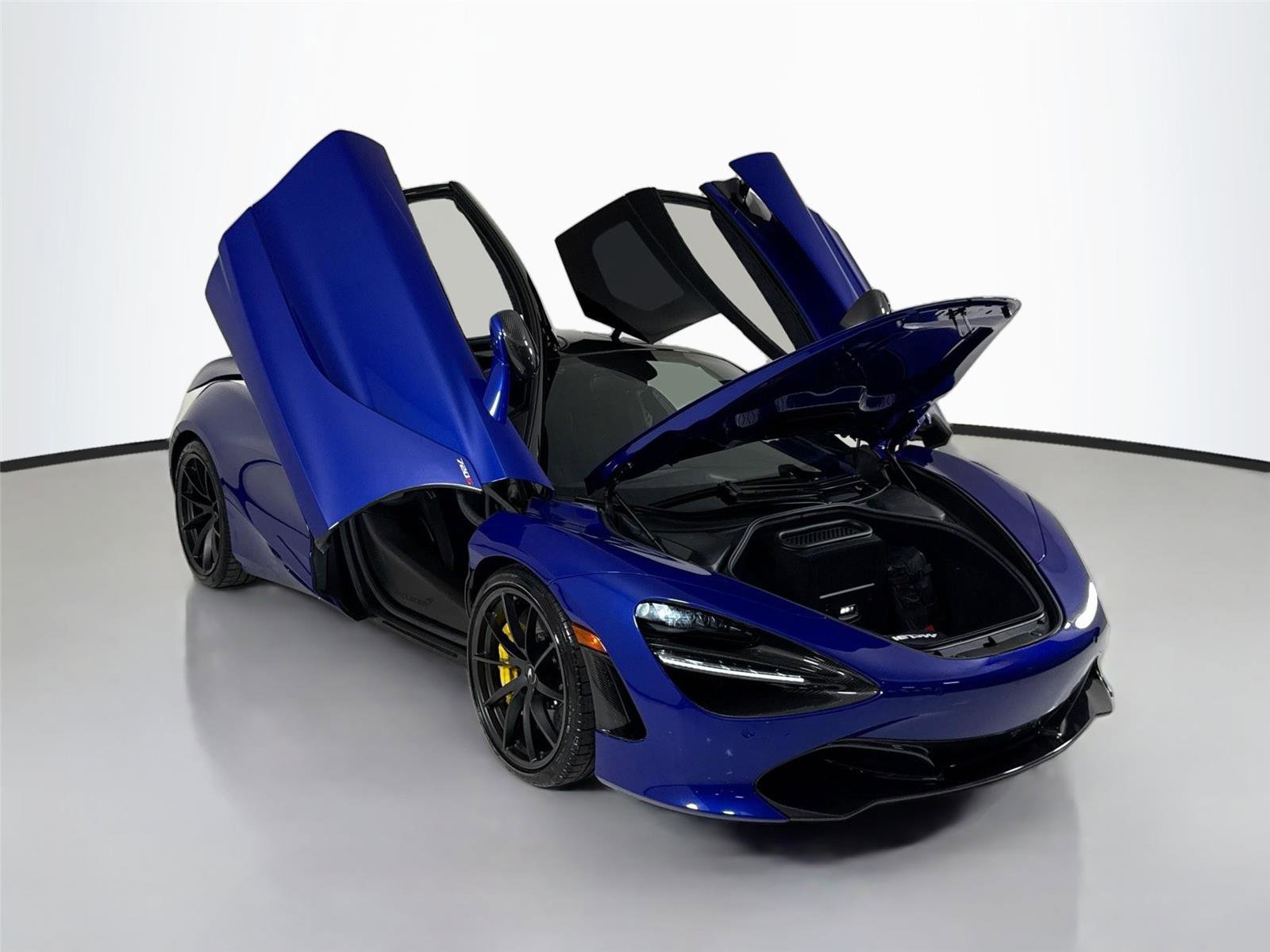 Used 2019 McLaren 720S Performance RWD image 39