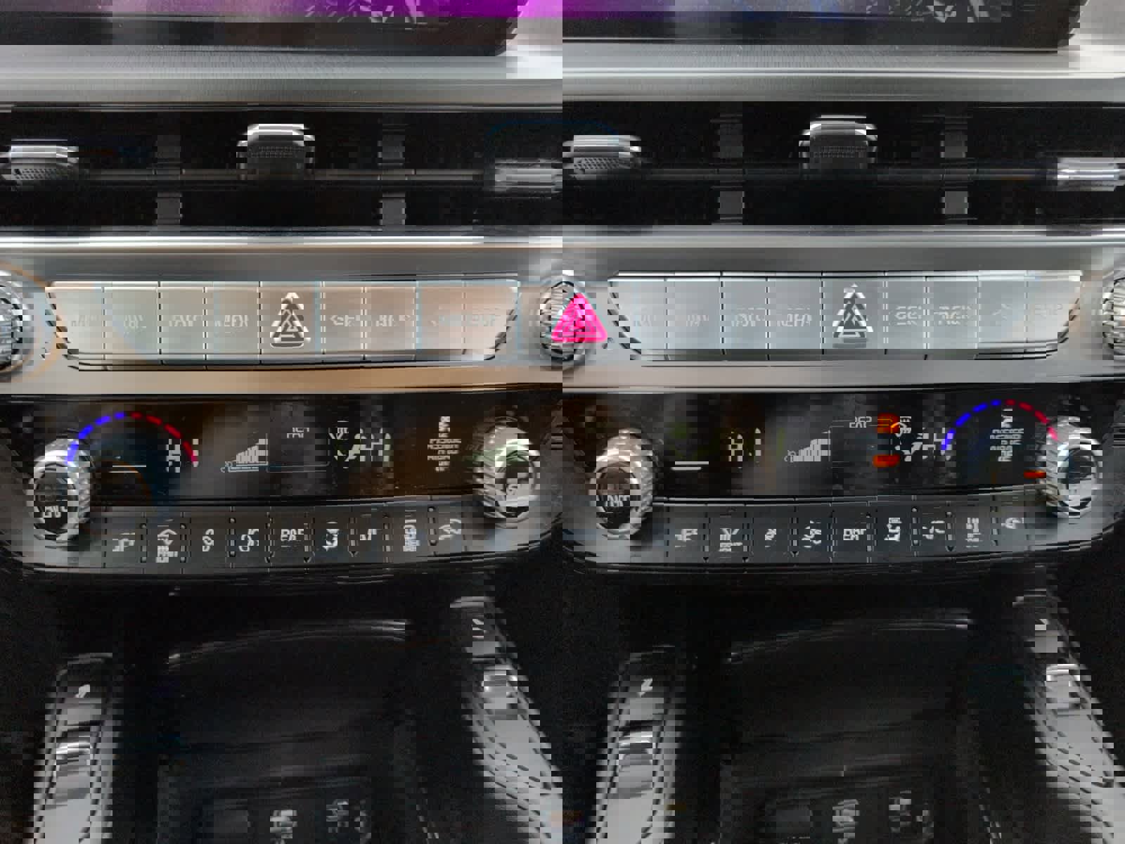 Used 2025 Kia Telluride S image 25