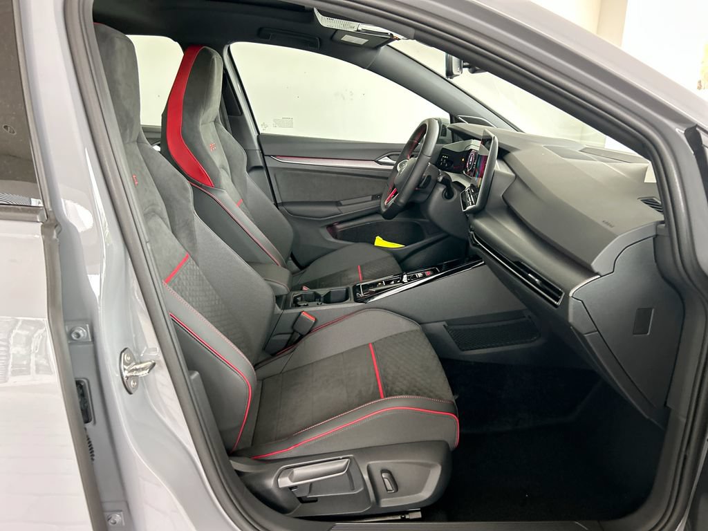 New 2026 Volkswagen GTI SE FWD image 32