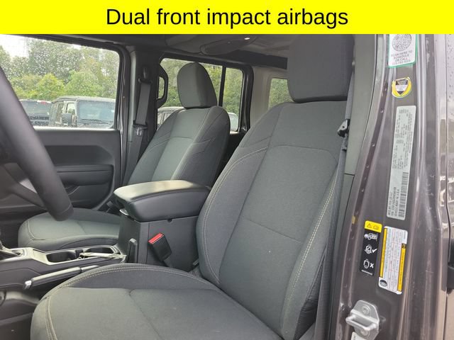 Used 2025 Jeep Wrangler Unlimited Sport AWD/4WD image 24