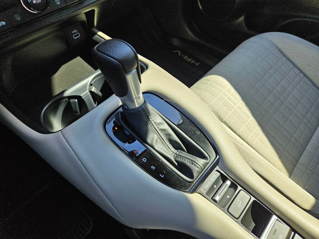 Used 2023 Honda HR-V LX image 23