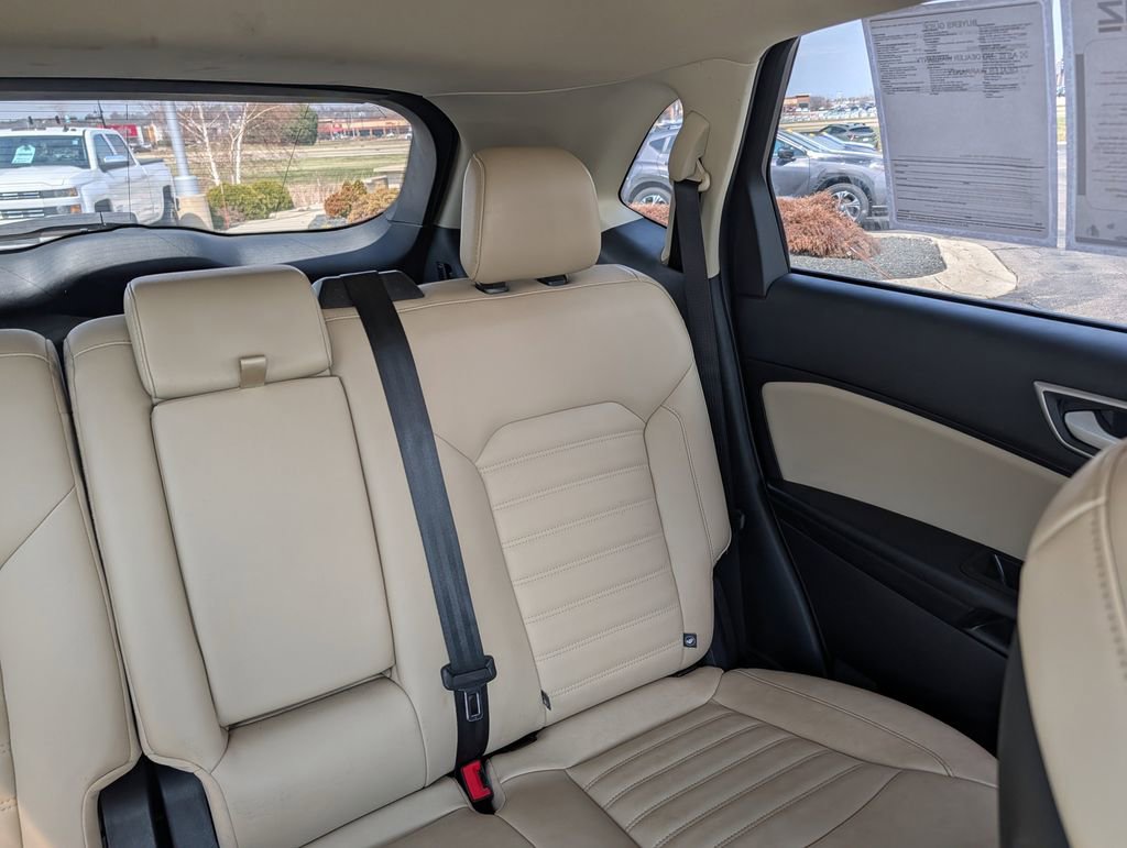 Used 2020 Ford Edge SEL w/ Convenience Package image 14