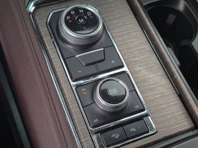 Used 2024 Ford Expedition Limited image 20