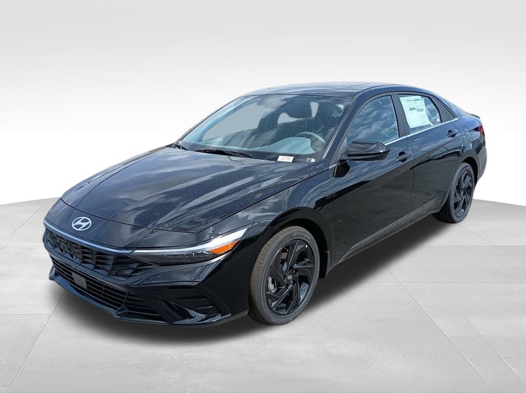 New 2026 Hyundai Elantra SEL Sport Premium FWD image 4