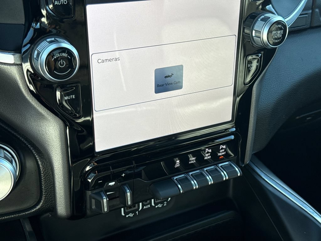 Used 2023 RAM 1500 Laramie AWD/4WD image 26