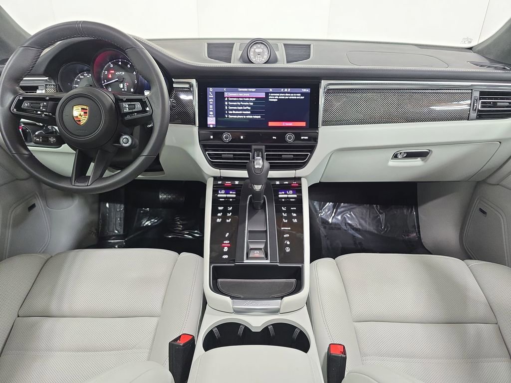 Certified 2026 Porsche Macan GTS image 13