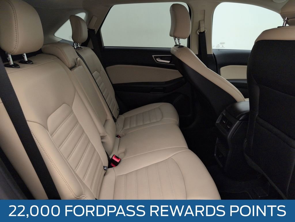 Used 2024 Ford Edge SEL image 15