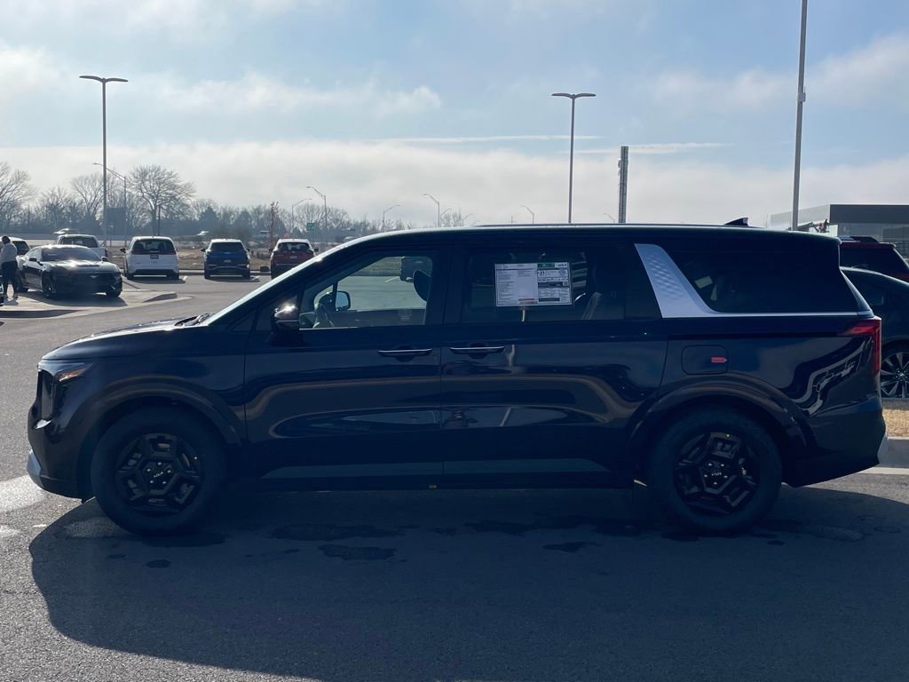 New 2026 Kia Carnival image 4