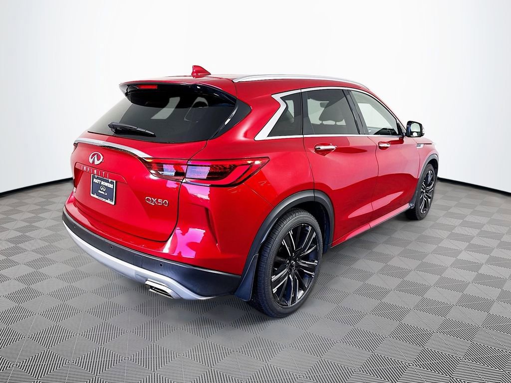 Used 2023 INFINITI QX50 Sensory image 5