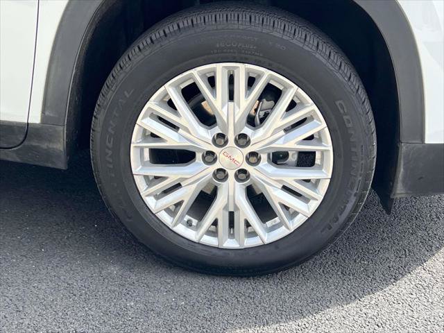 Used 2025 GMC Acadia Elevation w/ Elevation Premium Package FWD image 6