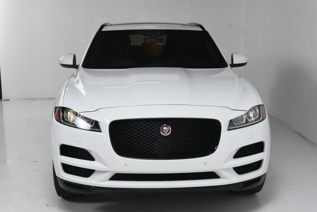 Used 2020 Jaguar F-PACE Premium AWD/4WD image 10