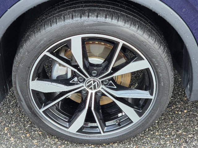 Used 2022 Volkswagen Tiguan SEL R-Line AWD/4WD image 19