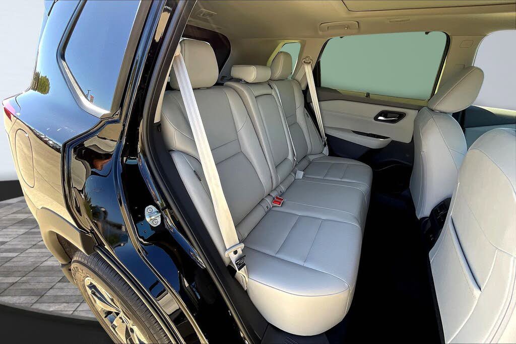 New 2026 Nissan Rogue SV w/ SV Premium Package image 12