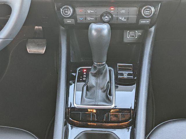 Certified 2022 Jeep Compass Latitude FWD image 29