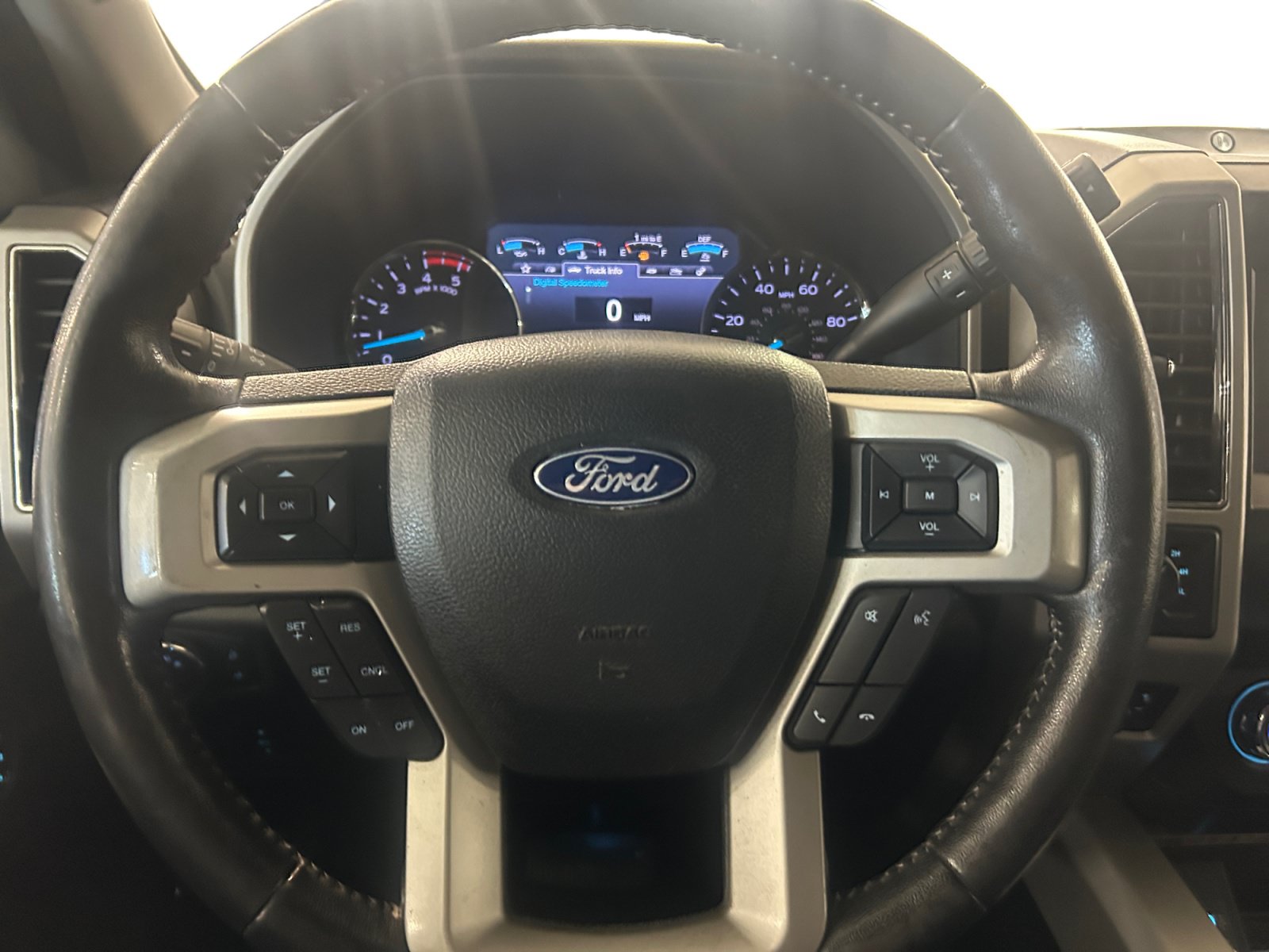 Used 2019 Ford F250 Lariat w/ Lariat Ultimate Package AWD/4WD image 20